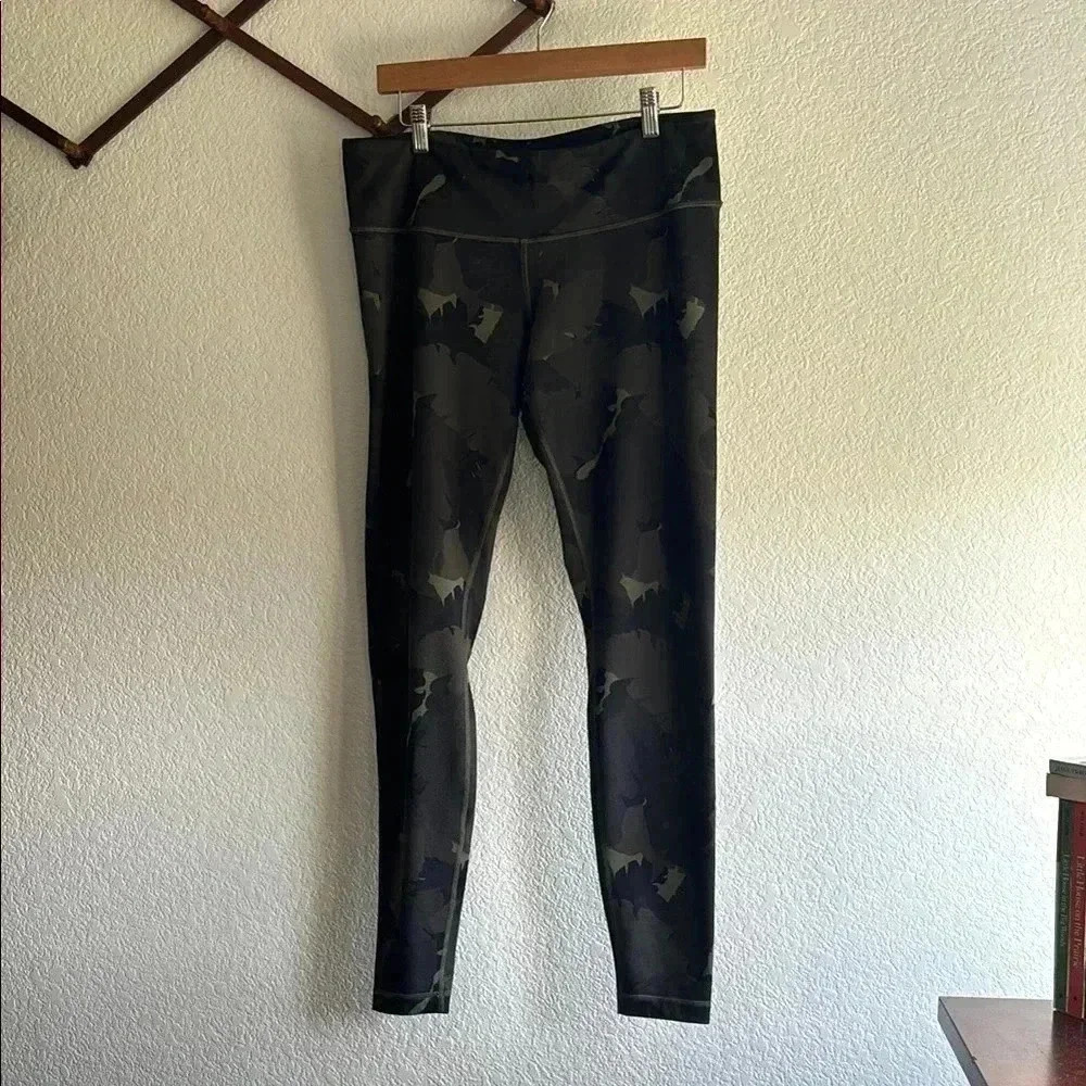 lululemon athletica Camo Leggings - Black and Gray